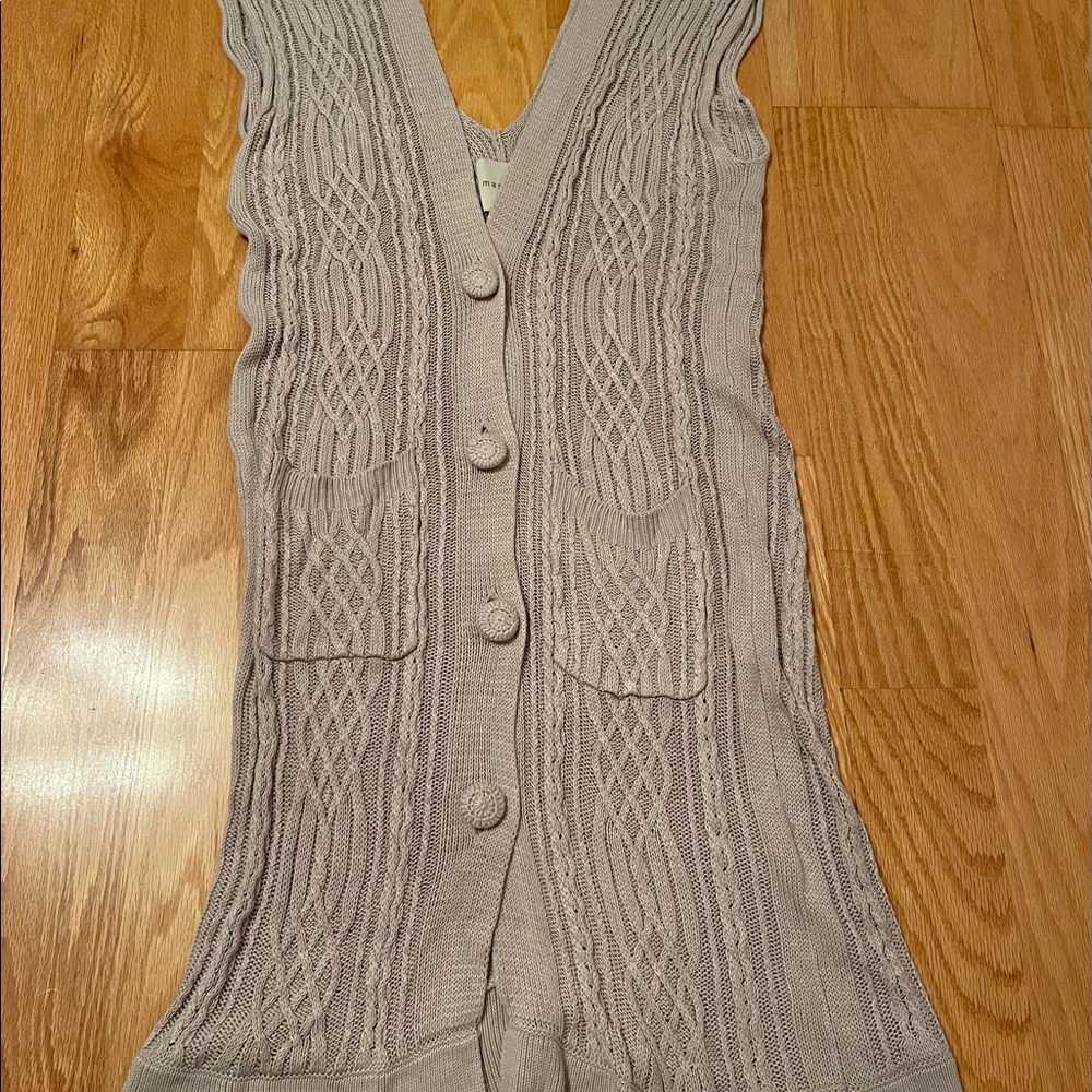 Mason sweater size Large